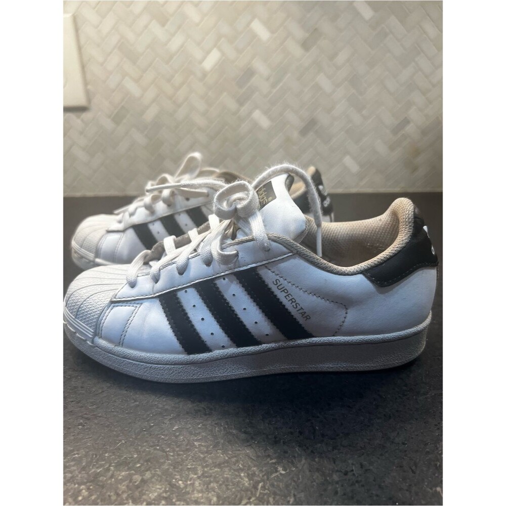 adidas Kids White and Black Superstar Sneakers - size 4